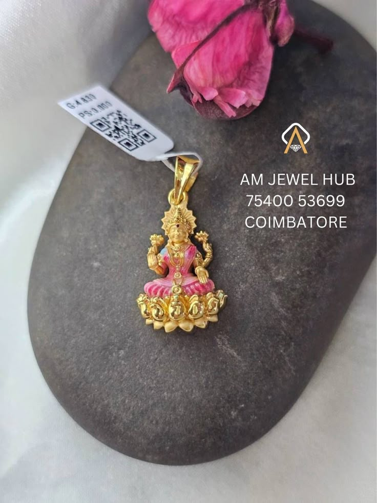 Daily Use Earrings, Lakshmi Pendant, Gold Pendants For Men, Pendants For Men, Gold Earrings Indian, Gold Temple Jewellery, Delicate Gold Jewelry, Gold Pearl Jewelry, Gold Jewels Design