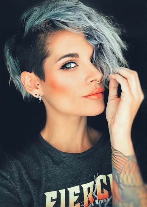 Undercut Hairstyles Women, Short Undercut, Cool Short Hairstyles, Short Hair Undercut, Haircut Styles, Pixie Hair, Penteado Cabelo Curto, Undercut Hairstyles, Short Haircut