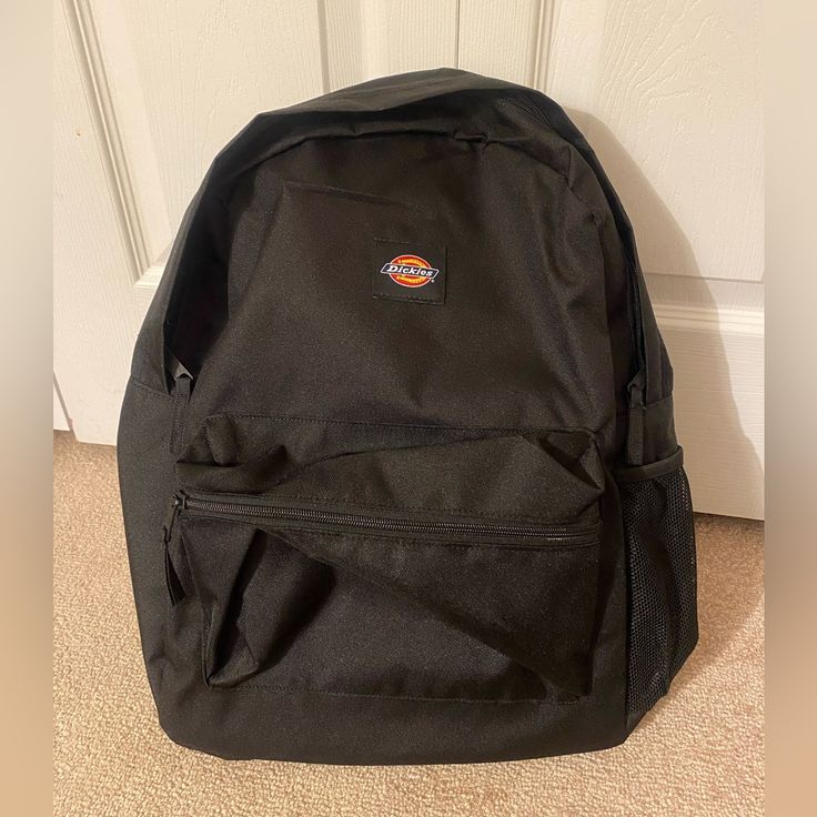 Unused, New Without Tags, Perfectly Clean, Free Of Imperfections, Rips, Stains. Large Bag Can Fit A Lot Black Dickies Backpack, Dickies Backpack Aesthetic, Dickies Backpack, Aesthetic Backpack, Cute Backpacks, Large Bag, Casual Style Outfits, Style Outfits, Black Backpack