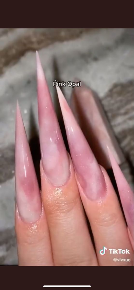 Pink Opal Nails, Nail Stilleto Ideas, Acrylic Nails Stiletto, Stilleto Nails Designs, Opal Nails, Resin Decoration, Long Stiletto Nails, Sharp Nails, Stiletto Nails Designs