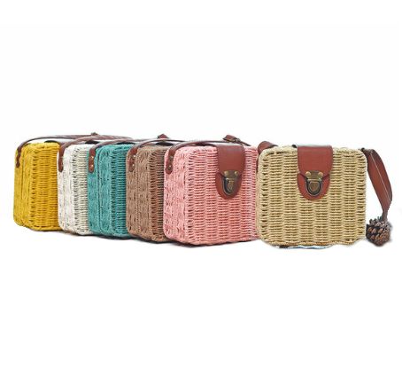 Beach Box Straw Woven Shoulder Bag Woven Beach Bags, Rattan Handbags, Crossbody Bag Pattern, Fur Purse, Vintage Crossbody Bag, Studded Bag, Wicker Bags, Handbag Pattern, Rattan Bag