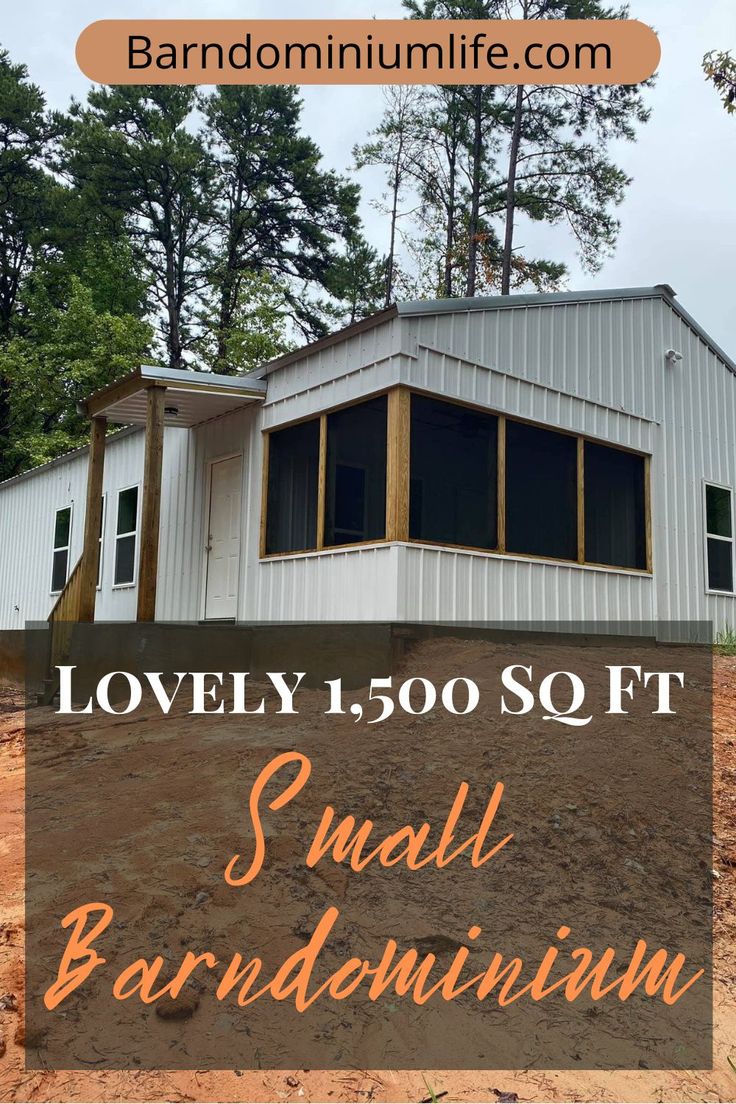 a small white house with the words lovely 500 sqft small barndown on it