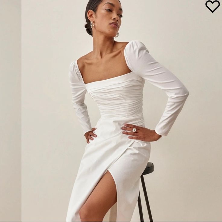 Reformation White Isaac Midi Dress Color- White Size - 6 Condition- Worn 2x Original Price 298$ Reformation Dress, Reformation Dresses, White Cream, Cream White, Colorful Dresses, Color White, Midi Dress, Size 6, Womens Dresses