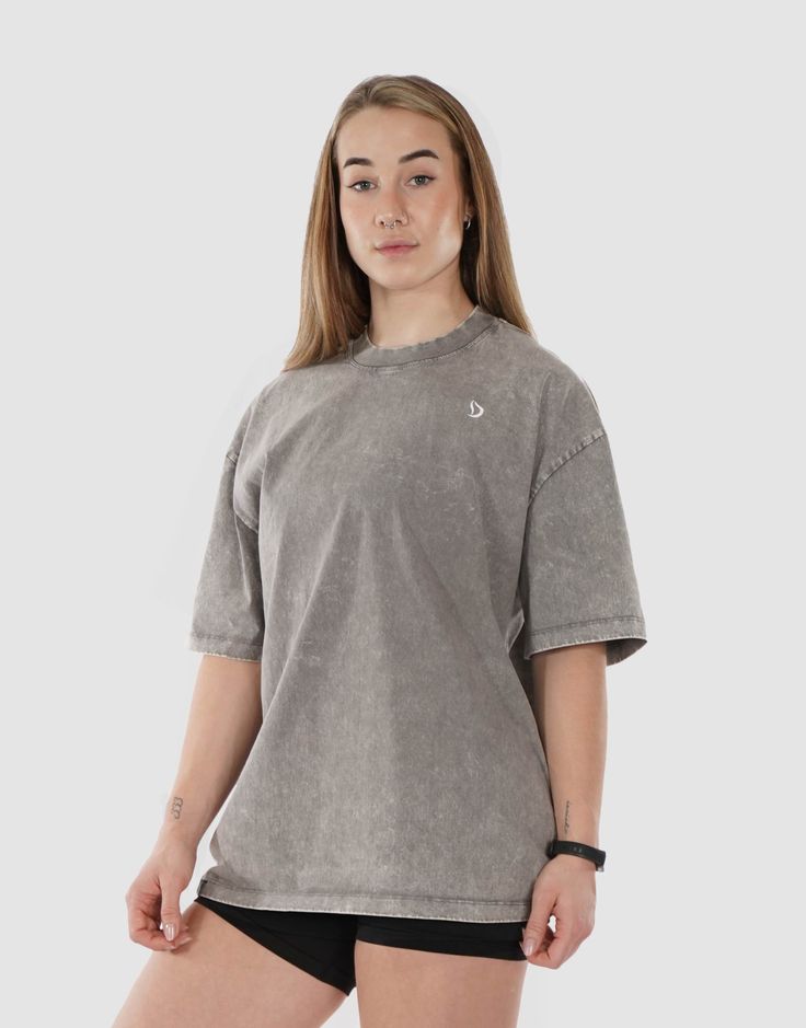 Our Power Play Oversized Tee is made from high-quality, breathable cotton, this t-shirt is designed to keep you comfortable and cool during even the most intense gym sessions. The oversized fit provides plenty of room for movement, allowing you to stretch, lift, and sweat without feeling restricted. But it's not just about function - this t-shirt also looks great. With a vintage-inspired design that features a distressed print, you'll stand out from the crowd and make a statement wherever you go. Whether you're hitting the weights or the town, our oversized gym t-shirt for you. Add it to your wardrobe today, and start turning heads! 🚚 Shipped the same day from our Vancouver warehouse and delivered within 2-8 business days. Model: Tania is 5'2. She is wearing size Small. Why our customers Perfect Legs, Activewear Brands, Squat Proof, Outdoor Workouts, Vintage Inspired Design, Legs Day, Peak Performance, Pink Beige, Oversized T Shirt