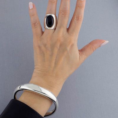 Sterling Silver and Black Onyx Stone Wide Band Ring - Reveka Rose Black Obsidian Ring, Chunky Jewellery, Spiral Jewelry, Obsidian Jewelry, Chunky Silver Rings, Black Onyx Jewelry, Reflecting Light, Wide Band Ring, Black Onyx Stone