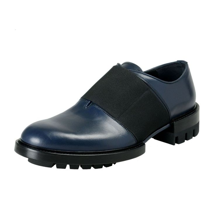 Versace Men's Navy Blue Leather Loafers Slip On Shoes Sz 7.5 8.5 9.5 10 10.5 11 Country/Region Of Manufacture: Italy Retail Value: $945.00 This Is Authentic Versace Men's Navu Blue Leather Loaers Slip On Shoes Sku: Shoes-3114 Material: Leather Model: Dsu6057 Dvt1g K83 Versace Blue, Versace Shoes, Navy Leather, Versace Men, Mens Navy, On Shoes, Blue Leather, Leather Loafers, Blue Man