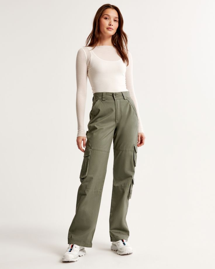 Easy-fitting high rise pants in a soft twill fabric and relaxed-fit silhouette, featuring cargo-inspired details, pockets and functional fly closure. Olive Green Cargo Pants, How To Style Cargo Pants, Cargo Pants Outfits, Baggy Cargo Pants, Cargo Pants Outfit, Green Cargo Pants, Pant Trends, High Rise Pants, Cargo Pants Women