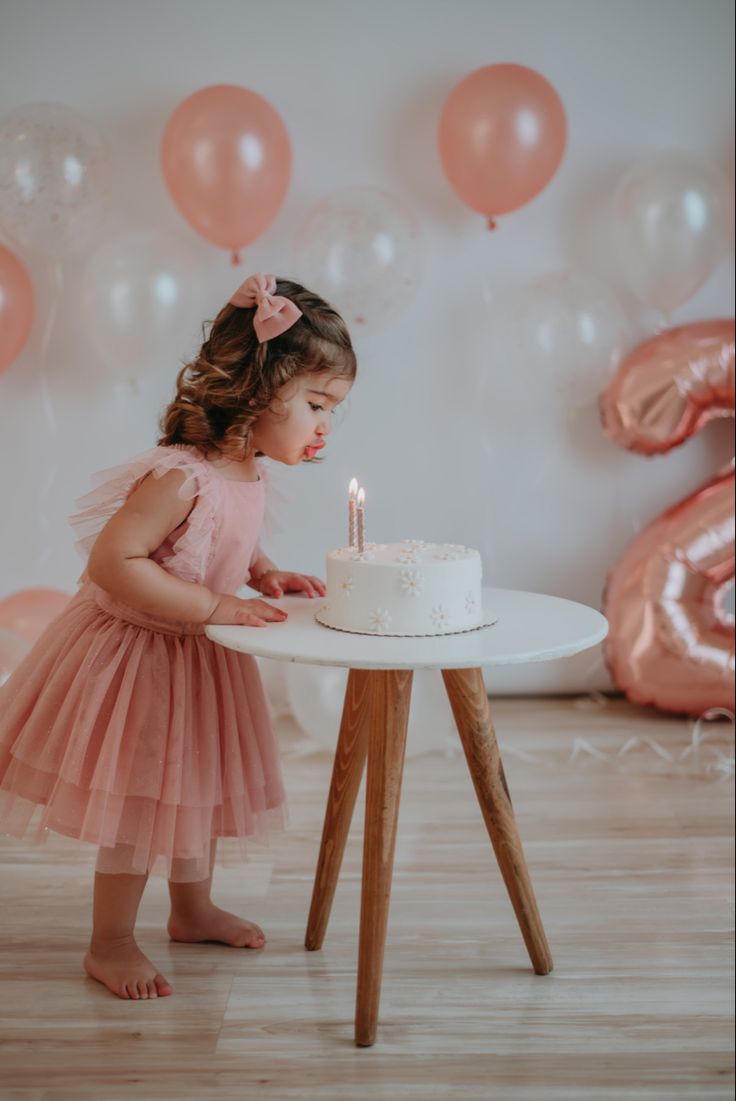 2 Yr Photoshoot, 2nd Bday Photoshoot Ideas, 2 Year Birthday Pictures Photo Shoot, 3 Year Birthday Picture Ideas, 3yrs Old Photoshoot, Simple 2nd Birthday Photoshoot, 2nd Photo Shoot Ideas, Toddler 2nd Birthday Photoshoot, 2 Year Baby Photoshoot Ideas