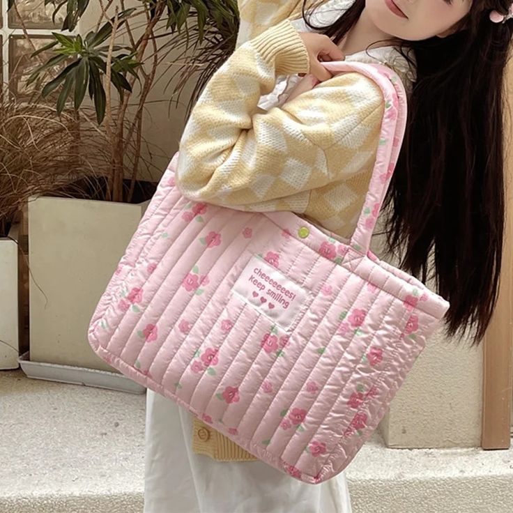 Cute Pink Bag, Notion Library, Makeup Tuts, Padded Bag, Bag For School, Flower Purses, Womens Bag, Mommy Bag, Pad Bag