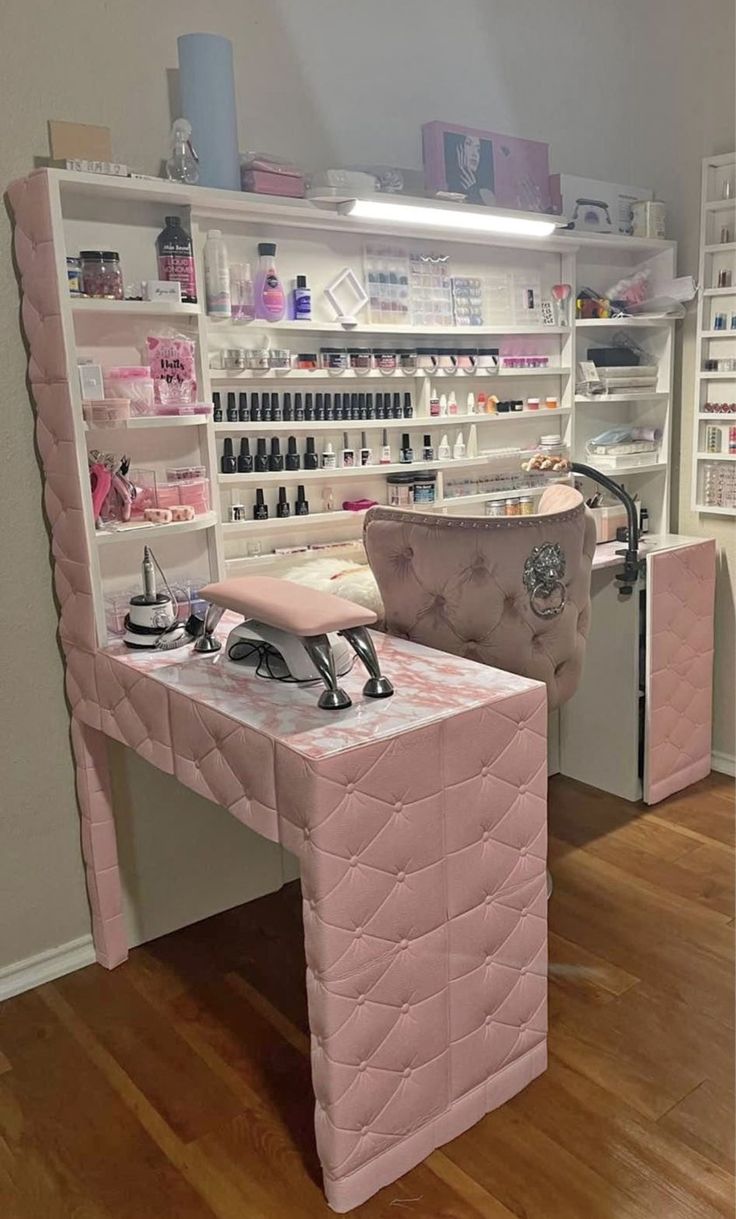 Nail Room Painting Ideas, Basement Nail Room, Nail Tech Desk Setup Bedroom, Nail Station Setup, Tiny Nail Salon Ideas, Nail Tech Station At Home Ideas, Nail Room Set Up At Home Ideas, Nail She Shed, Nail Desk Aesthetic