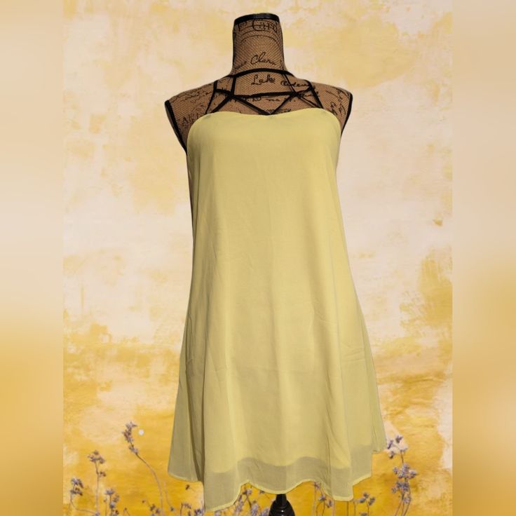 Fun And Creative Light Yellow Dress With Embedded Slip For Extra Coverage Nwt Elegant Yellow Mini Sundress, Flowy Yellow Mini Dress For Party, Yellow Summer Mini Dress For Night Out, Yellow Spaghetti Strap Mini Dress For Brunch, Chic Yellow Party Sundress, Yellow Flowy Sleeveless Mini Dress, Flowy Sleeveless Yellow Mini Dress, Chic Yellow Flowy Mini Dress, Casual Yellow Mini Dress For Night Out