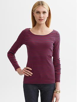 Striped Timeless Tee Elegant Fitted T-shirt With Scoop Neck, Classic Fitted T-shirt For Fall, Classic Stretch Red Tops, Classic Red Stretch Tops, Relaxed Fit Scoop Neck T-shirt For Fall, Fall Relaxed Fit Scoop Neck T-shirt, Fall Scoop Neck T-shirt With Relaxed Fit, Chic Everyday T-shirt With Scoop Neck, Chic Long Sleeve T-shirt For Fall