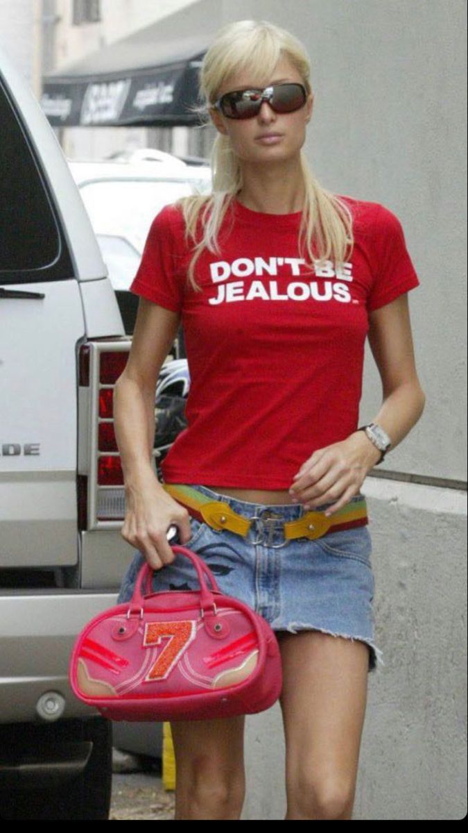 Paris hilton iconic 2000s tshirts available now at our store few pieces remaining Paris Hilton Outfits, Paris Hilton Style, Don't Be Jealous, 00s Mode, 2000s Fashion Trends, Paris Inspired, 00s Fashion, Grunge Shirt, Early 2000s Fashion