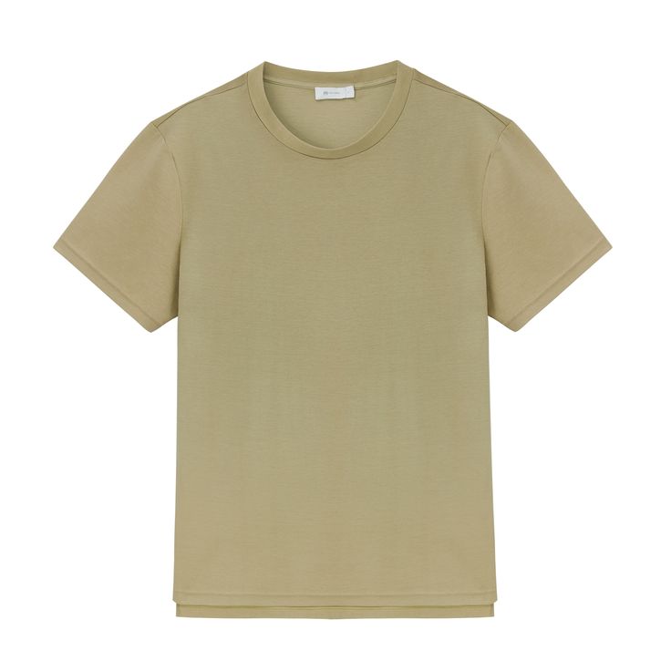 Lounge around or hit the town with our versatile Basic Short Sleeved T-Shirt, our take on a timeless classic with the perfect balance of polish and ease. Details Materials & Care Shipping & Returns • Short-sleeved, crewneck, finely woven for a smooth texture and durability. Size M is 28.9" in length.• A wardrobe staple equally perfect on its own or worn as an undershirt.• Made from 100% top-quality cotton: lightweight, soft, and breathable. • Material: 100% cotton.• Care instructions: Hand or ma Classic Crew Neck T-shirt For Everyday, Classic Everyday T-shirt, Classic Solid Color Everyday Top, Summer Layering Crew Neck T-shirt, Summer T-shirt For Casual Gatherings, Classic Everyday Tops, Relaxed Fit Crew Neck T-shirt For Work, Classic Crew Neck Shirt With Relaxed Fit, Classic Solid Color T-shirt For Casual Gatherings