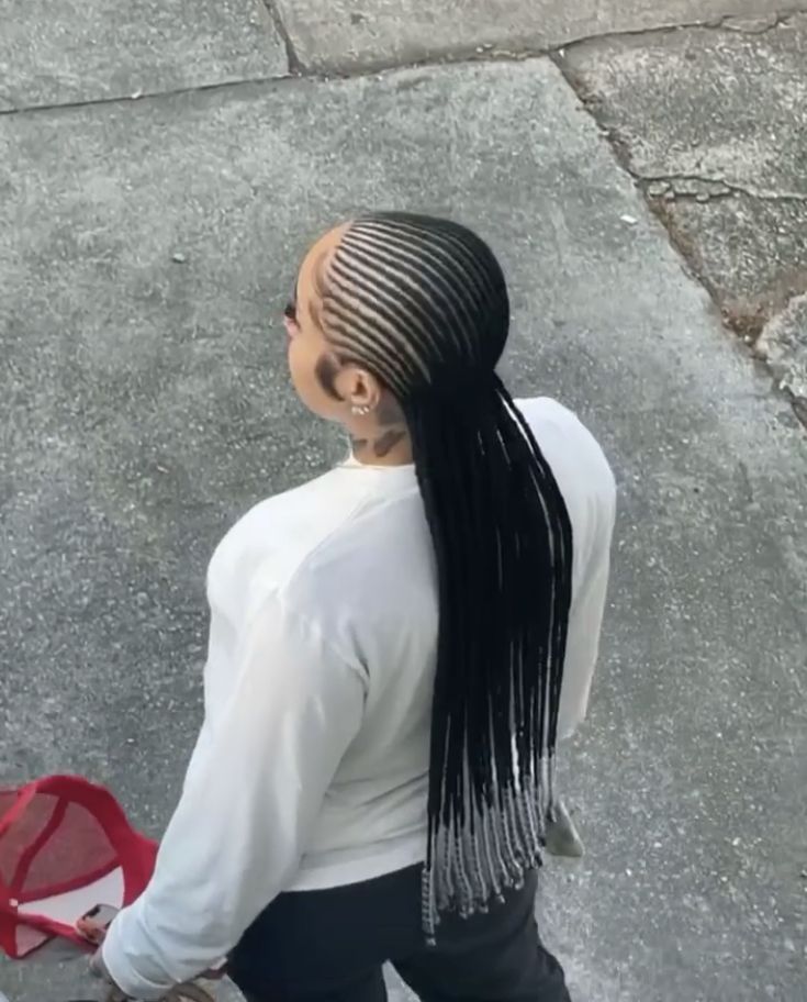 Small Cornrows With Beads, Carrot With Beads Hairstyle, Carrot Straight Back Hairstyle, 20 Cornrows Braids Straight Back, Small Straightback Cornrows Braids, Straight Back Braids African, Straightback Cornrows Braids With Beads, Long Cornrows With Beads, Straight Back Carrot Hairstyle