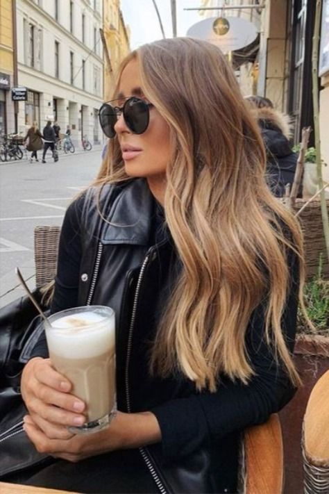 Trendy We Fryzurach, Bronde Hair, Hair Streaks, Brown Hair Balayage, Brown Balayage, Blonde Hair Looks, Blonde Hair With Highlights, Brown Blonde Hair, Brown To Blonde