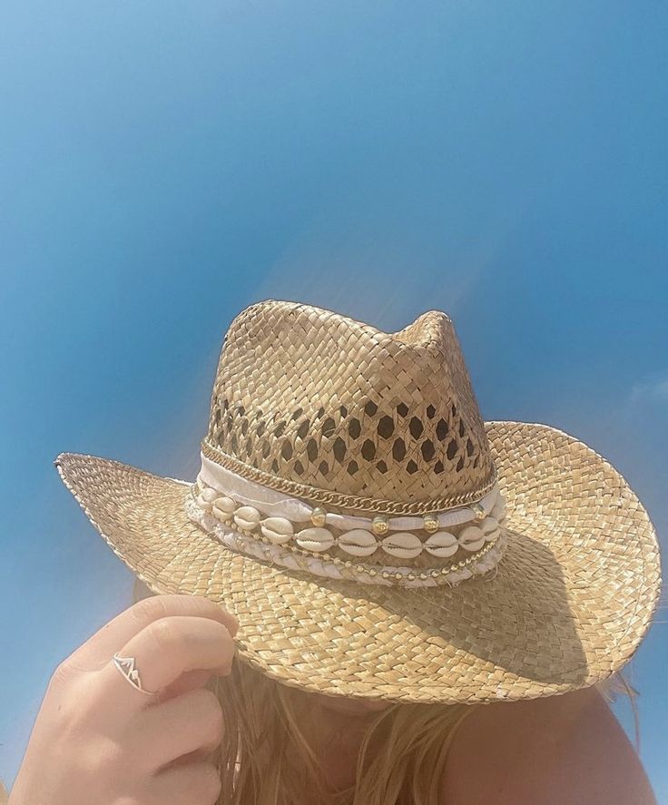 Shell Cowboy Hat, Cowgirl Hats With Beads, Costal Cowboy Hats, Beachy Cowboy Hat, Homemade Cowgirl Hat, Custom Straw Cowboy Hats, Seashell Cowboy Hat, Costal Cowboy Hat, Straw Cowgirl Hats Beach