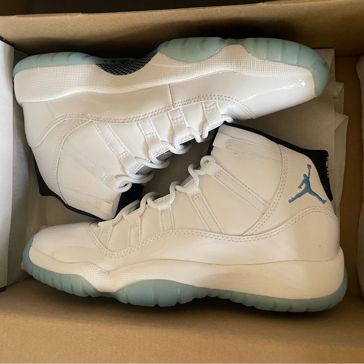 Air Jordan 11 Legend Blue, Deadstock, Never Used, Amazing Condition Jordan 11 Legend Blue, Air Jordan Retro 13, Jordan Retro 7, Dr Wardrobe, Jordans Girls, Jordan 11 Retro Low, Shoes Jordan, Jordan 13 Retro, Nike Air Jordan Retro