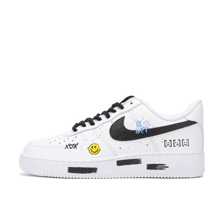 Custom Air Force 1 Low Simple Figure Yellow Simile Black Add a playful touch to your sneaker collection with the Custom Air Force 1 Low Simple Figure Yellow Simile Black. These hand-painted sneakers feature a unique design that blends simplistic figures with a striking yellow and black color scheme, creating a fun and stylish look. Key Features: Simple Figure Yellow Simile Black Design: Each pair showcases a minimalistic figure design in vibrant yellow, set against a classic black backdrop. The combination of bold yellow and deep black creates a visually captivating and modern aesthetic, making these sneakers a standout piece in any wardrobe. Premium Materials: Made from high-quality materials, these bespoke sneakers ensure durability and comfort. The premium leather and breathable fabric Modern Yellow Sneakers For Streetwear, Low-top Sneakers With Graphic Print, Sporty Sneakers With Graphic Print And Round Toe, Low-top Graphic Print Skate Shoes, Low-top Sneakers With Graphic Print And White Sole, Nike Air Force 1 High-top With Speckled Midsole, Nike Air Force 1 With Speckled Midsole For Sports, Low-top Graphic Print Skate Shoes For Sports, Sports Graphic Print Low-top Skate Shoes