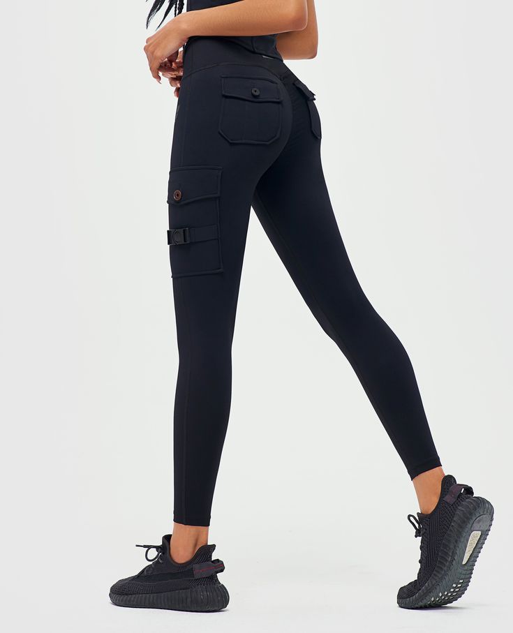 Built with an incredibly soft, stretchy, breathable double-faced fabric and a high-waisted fit, the FIRM ABS Gym Leggings are the support you need to become the very best in performance. Lululemon Black Leggings, Cargo Leggings, High Waist Sports Leggings, Thermal Jacket, Athleisure Leggings, Gymshark Leggings, Fitness Leggings, Leggings With Pockets, Under Pants