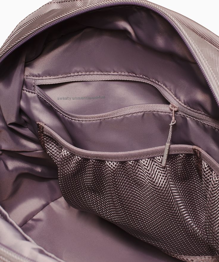 Sleek, modern, and streamlined, this bag has the versatility and functionality you need for a full day. Lululemon Go Getter Bag, Go Getter, Bags Purses, Women's Bags, Purse Wallet, Hair Lengths, Fashion Backpack, The Go, Duffle Bag