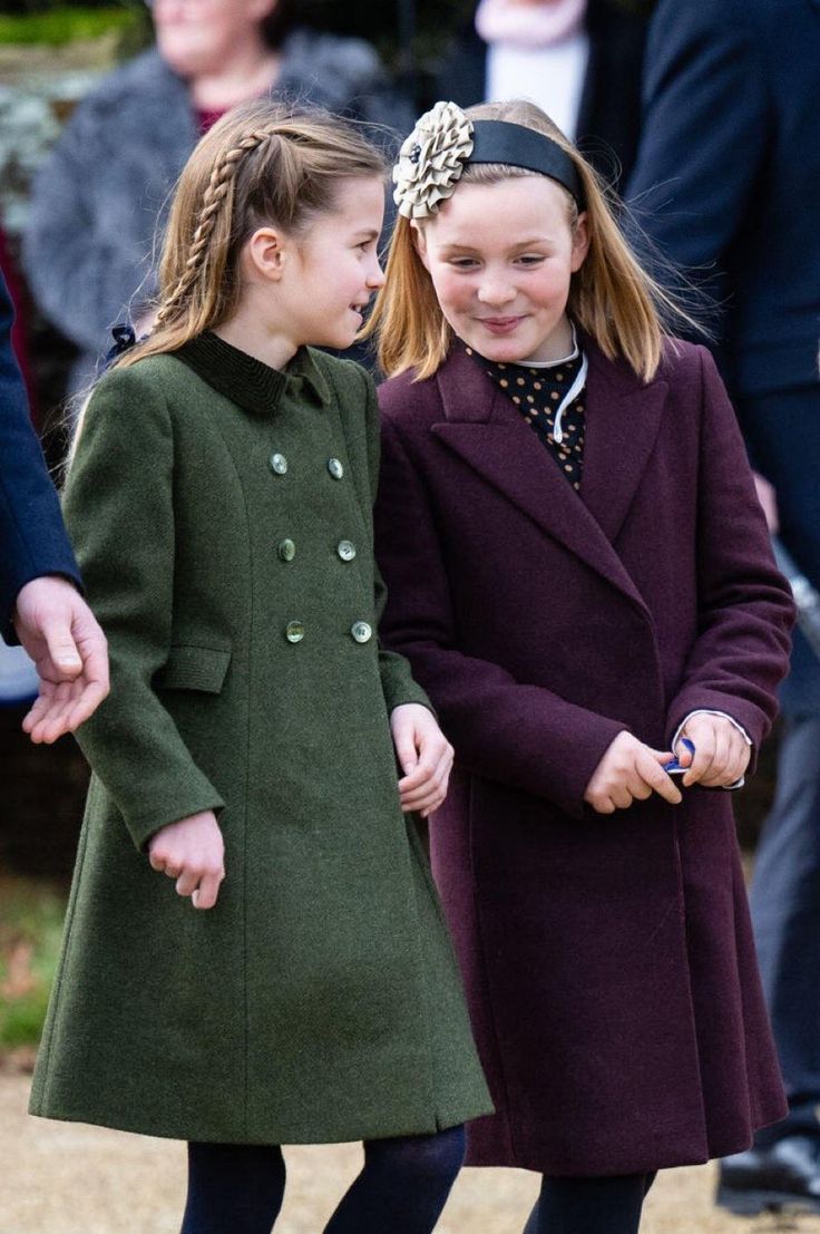 Prince Louis, Lady Louise Windsor, Sarah Ferguson, Duchess Of York, Princess Eugenie, Princess Margaret, Princess Anne, Princesa Diana, Prince William And Kate