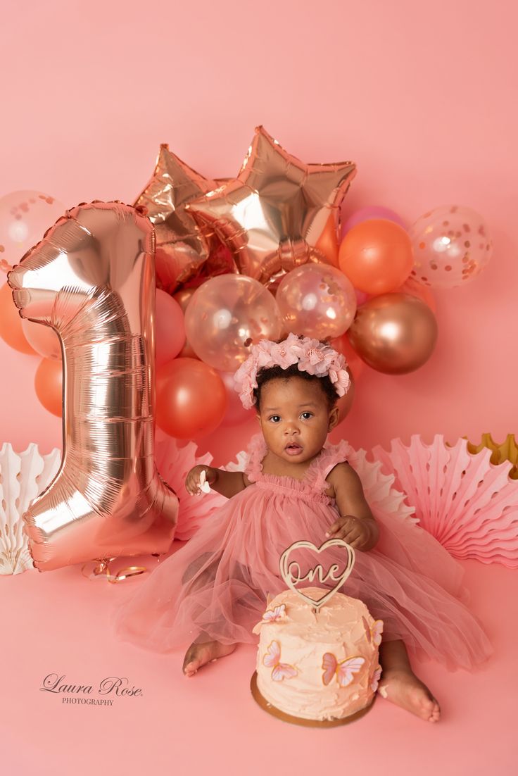 Cake crumbs, smiles, and a whole lot of love! Baba turns one in style. 🎁🎈 Our 1st Birthday Portrait Session information: https://www.laurarosephotography.co.za/1stbirthdayinfo #milestone #milestonephotography #1stbirthday #birthday #babyphotography #sandtonphotographer #johannesburgphotographer #johannesburgbabyphotography #johannesburgbabyphotographer #laurarosephotography Photoshoot Ideas For 1 Year Baby, 1st Photoshoot First Birthdays, 1st Birthday Diy Photo Shoot Ideas, 1 Yr Birthday Photoshoot Ideas, 1st Birthday Girl Photoshooting Ideas, Girl 1st Birthday Photoshooting, One Year Girl Photoshooting, Girl First Birthday Photoshooting Ideas, Baby Girl 1st Birthday Photoshooting