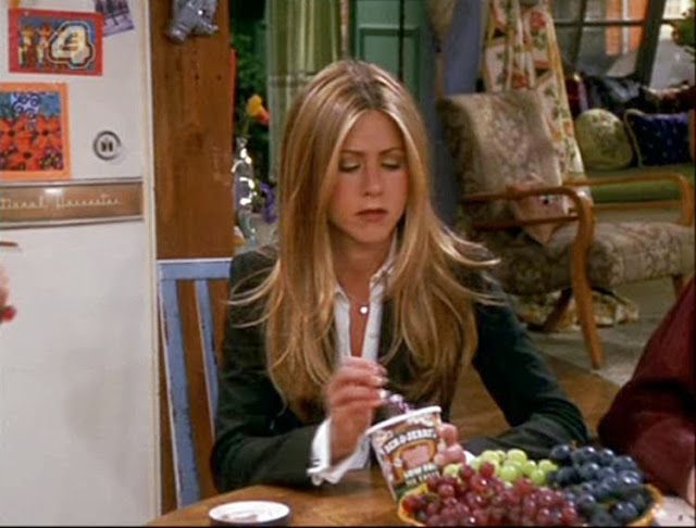 Jennifer Aniston Hair Friends, Jen Aniston Hair, Jennifer Aniston Hair Color, Friends Season 7, Jennifer Aniston Friends, Rachel Green Hair, Rachel Haircut, Rachel Hair, Edgy Feminine