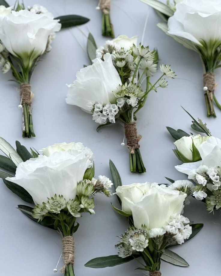 Buttonholes! Who has them?⬇️ Whoever you want to have them! Generally speaking, the groom will always have one that is more special than the rest so he stands out too! Then the groomsmen and fathers of the bride/groom have them usually but this is completely up to you. Buttonholes can work out quite expensive if you want a lot of them, so we do sometimes recommend only giving one to the groom then putting the rest of that money towards a fab statement piece! Sometimes mothers and Grandmot... Groomsmen Buttonholes, Father Of The Bride, The Groom, Wedding Florist, Work Out, Bride Groom, Florist, The Bride, Wedding Flowers