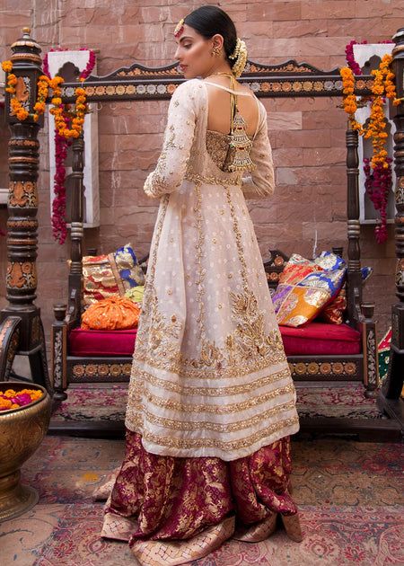 Jamawar Dresses, Jamawar Lehnga, Nameera By Farooq, Shadi Dresses, Desi Wedding Dresses, Nikkah Dress, Wedding Lehenga Designs, Top Wedding Dresses, Pakistani Bridal Dresses