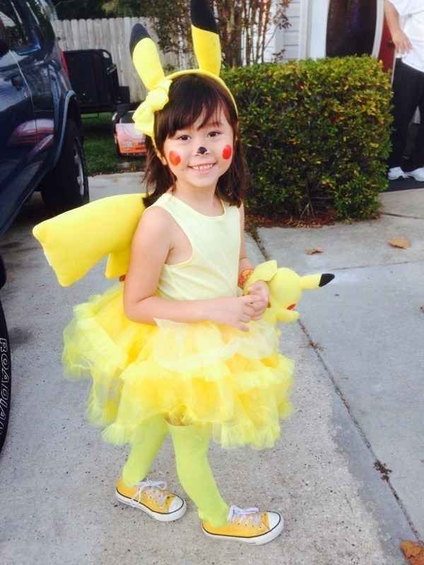 Pikachu Picachu Costumes, Pikachu Costume Kids, Diy Halloween Girls, Pikachu Birthday, Pikachu Halloween Costume, Diy Halloween Costumes For Girls, Pikachu Halloween, Pokemon Halloween Costume, Pikachu Costume