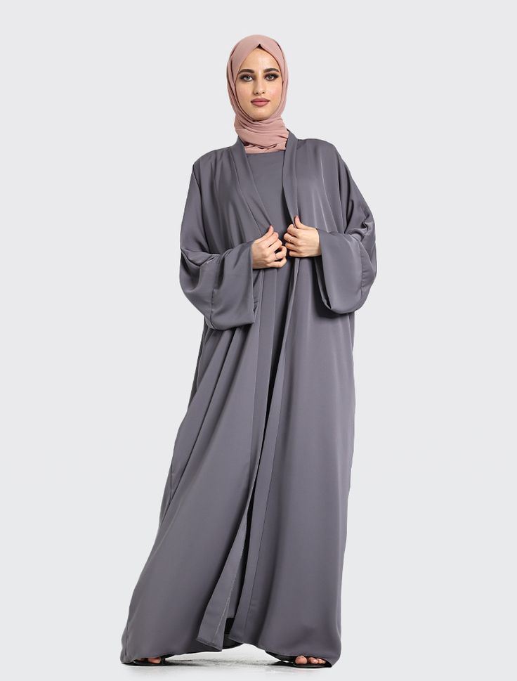 Grey Simple 2-Piece Grey Abaya Designs, Abaya Fashion Modern, Grey Abaya, Simple Kimono, Muslim Women Clothing, Modern Abaya, Black Abaya, Grey Palette, Abaya Dress