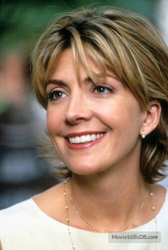 Natasha Richardson, Mom Haircuts, Beyonce Hair, Medium Shag Haircuts, Parent Trap, Elizabeth James, Liam Neeson, Mom Hairstyles, Athletic Hairstyles