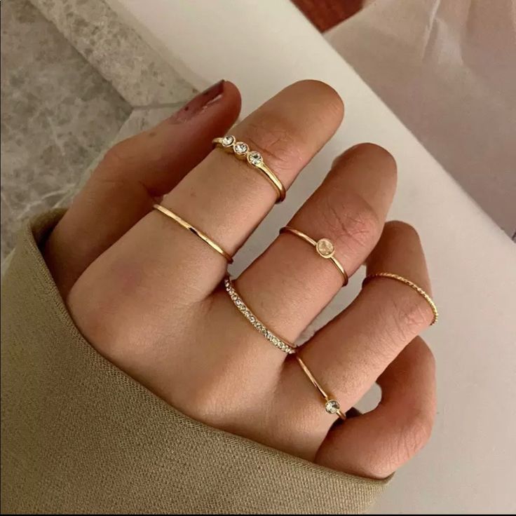 New! New! Midi Knuckle Ring Set Size Of Rings Range From Size 5.75 To Size 9 Super Cute And Fashionable Basic Rings, Female Rings, Star Rings, Rings Set For Women, Chain Rings, Moon And Star Ring, Boho Style Jewelry, Cross Chain, Fashion Boho