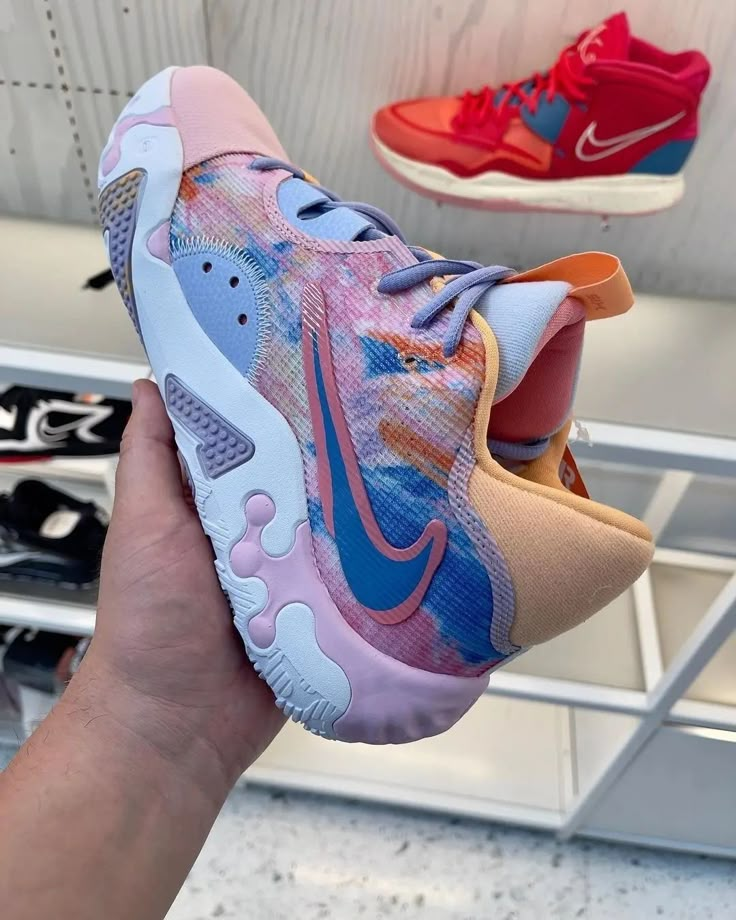 Pg Basketball Shoes, Nike Pg 6 Shoes, Nice Basketball Shoes, Best Basketball Shoes 2023, Colorful Basketball Shoes Nike, Neon Basketball Shoes, Pg 6 Shoes, Colorful Basketball Shoes, Basketball Shoes Aesthetic