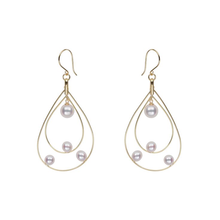 Graceful 18 karat gold wire hoops house four floating petite Akoya Pearls. Defining casual elegance, transition these captivating dangle earrings effortlessly from your everyday style to your evening wear. Pearl Hoop Earrings, Akoya Pearls, Gold Wire, Casual Elegance, Everyday Style, Evening Wear, Everyday Fashion, Floating, Dangle Earrings