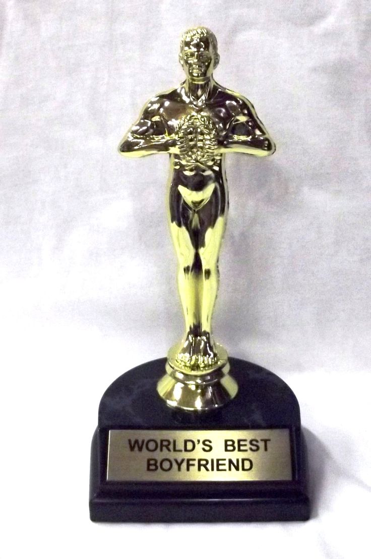 a gold trophy with the words world's best boyfriend on it and a black base