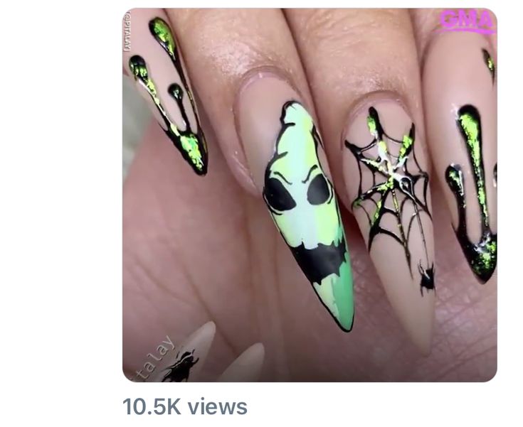 Easter Nails 2023, Fun Halloween Nails, Halloween Nail Art Ideas, Halloween Nails Diy, Holloween Nails, Hot Halloween, Witch Nails, Witchy Nails, Art Designs Ideas