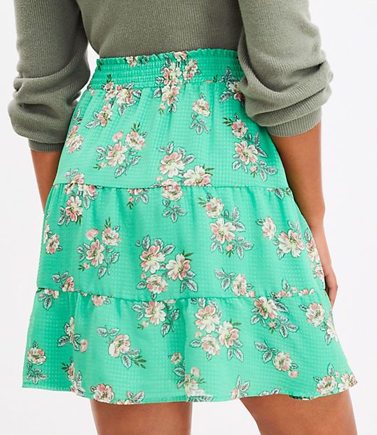 Swinging and flowing in pretty tiers, this skirt is a femme, flattering wardrobe must-have. Elasticized waist. Lined.,Fabric:Fabric: Fluid woven,Hit:Hit: Mini - Hits above the knee,Imported:Imported,Fit:Fit: Flowy - fits relaxed & drapey,Length:18 1/4" long,Fabrication:Shell 100% Polyester, Lining 100% Polyester,Garment Care:Machine Washable Loft Petite Bloom Ruffle Tiered Skirt Size Medium Mint Pop Women's by Loft Size Petite - M Mint Pop Women's Mini, Skirts, Shell, 100%, Polyester, Lining, 10 Flowy Tiered Skirt For Spring, Flowy Tiered Bottoms For Spring, Flowy Tiered Spring Bottoms, Spring Flowy Bottoms With Layered Hem, Flowy Spring Bottoms With Layered Hem, Flowy Bottoms With Layered Hem For Spring, Tiered Flowy Mini Skirt For Spring, Tiered Mini Skirt For Spring, Casual Green Tiered Bottoms