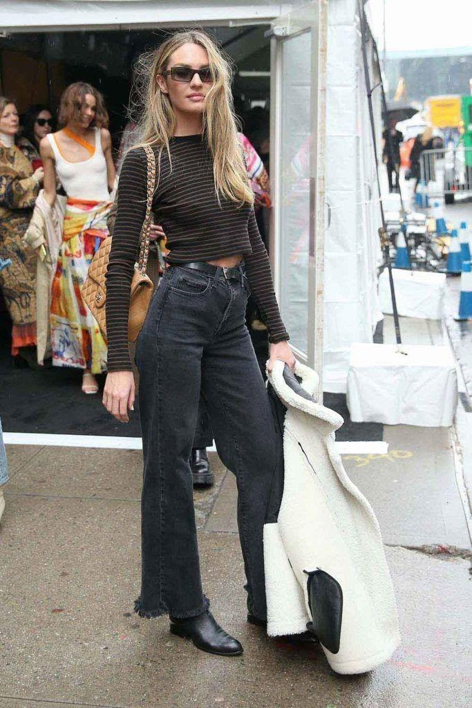 FALL 2020 TRENDS I’M LOVING Kate Moss Style Inspiration, Tash Oakley Outfits, Cute Top Jeans Outfit, Modern Carrie Bradshaw, Sleek Chic Outfit, Celebrity Fall Fashion, Italian Streetwear Women, 90s Womens Fashion Aesthetic, 90s Nyc Aesthetic Outfits