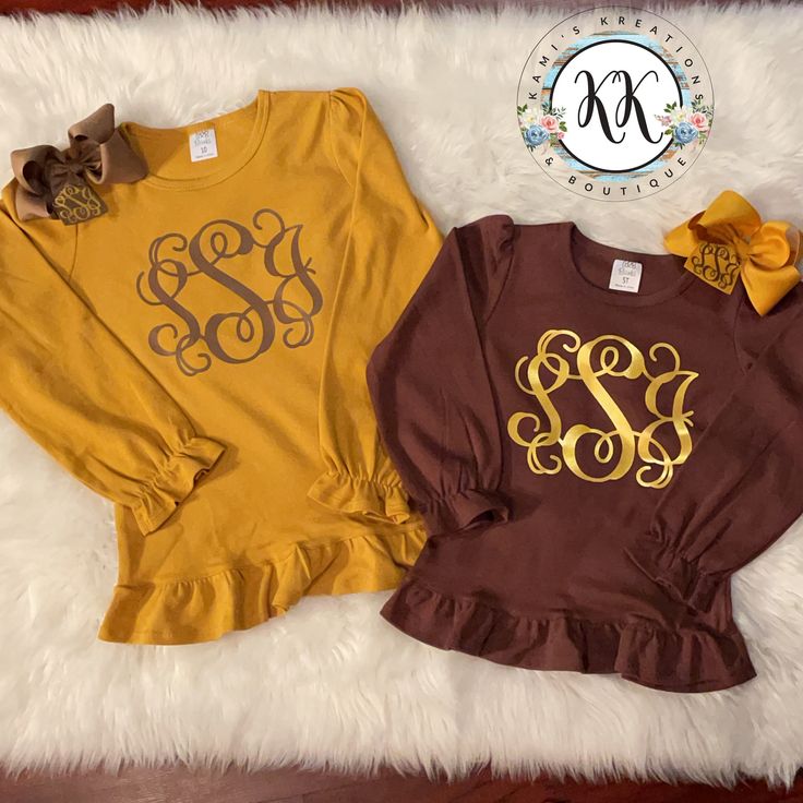 This listing is for a long sleeved monogrammed ruffled monogrammed tshirt in sizes 12 months to girls 10. Made with high quality fabric and the best htv vinyl.  Please allow 5-7 business days for processing, not including shipping times.  Due to this nature of this item, no returns will be accepted. Cute Long Sleeve Tops With Ruffles, Monogram Cotton Tops For Fall, Fall Cotton T-shirt With Ruffles, Fall Cotton Tops With Monogram, Long Sleeve Cotton Tops With Ruffles, Cute Cotton Fall Blouse, Cute Long Sleeve Ruffled Shirt, Cute Fitted Shirt For Fall, Cute Fitted Shirt With Ruffles