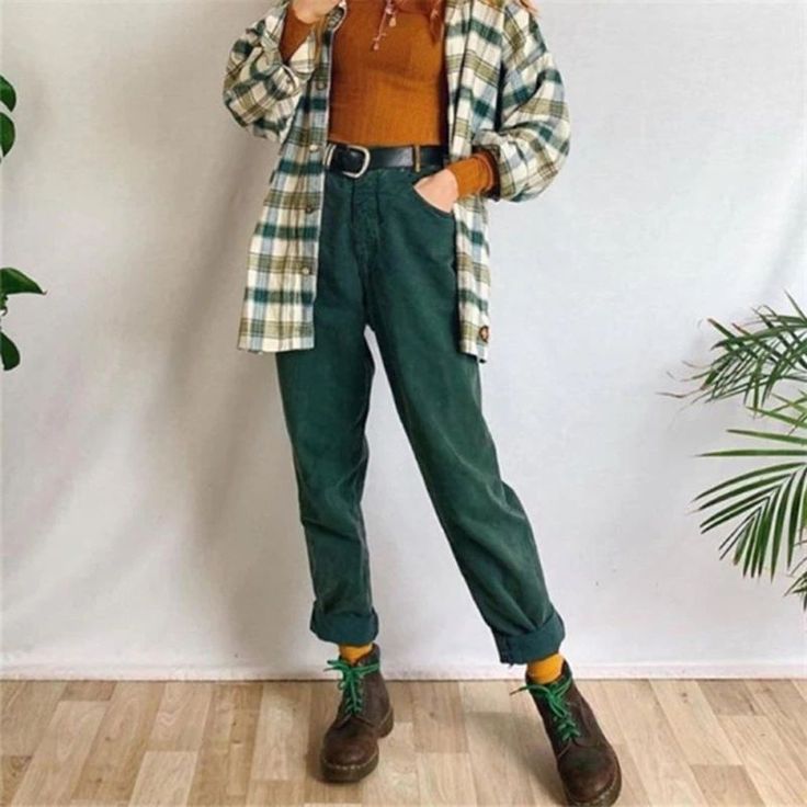 ac5dab2e99eee9cf9ec672e383691302desc51909886ri Indie Aesthetic Outfits, Celana Fashion, Hip Hop Pants, Harem Trousers, Indie Outfits, Mode Inspo, Summer Fabrics, Loose Pants, Grunge Style