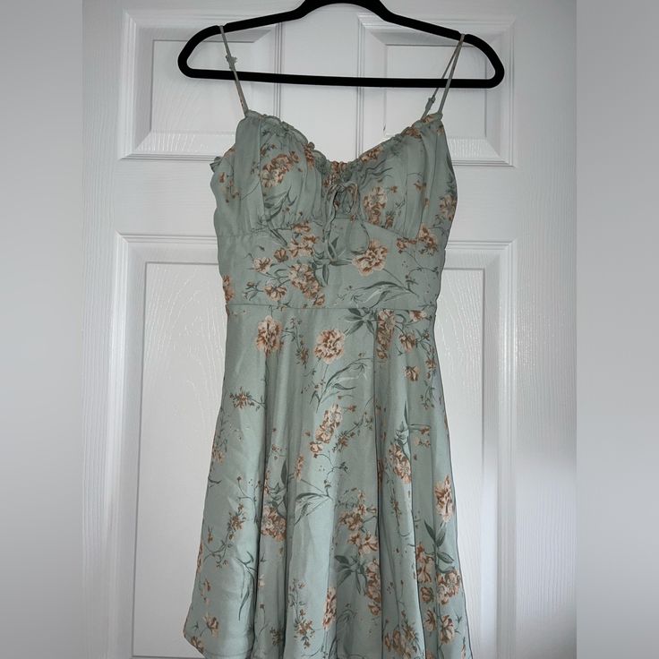 Nwt Sage Mini Floral Sun Dress Comfortable Elastic Back Padded Bust Area Adjustable Straps Ruffle Neck Line Floral Sun Dress, Dress Comfortable, Neck Line, Sun Dress, Sundress, Colorful Dresses, Adjustable Straps, Mini Dress, Sun