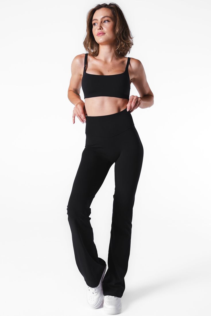 Our Cloud II Foldover Trouser is designed for the ultimate comfort whether you are enjoying your workout of the day or stopping by your favorite coffee shop. This pant offers medium support and compression to accentuate your assets. Sporty Bottoms With Built-in Bra And Stretch, Sporty Stretch Bottoms With Built-in Bra, High Waist Activewear With Built-in Bra For Workout, Sporty Workout Bottoms With Built-in Bra, High Waist Yoga Activewear With Built-in Bra, Fitted Bottoms With Built-in Bra For Pilates, High Stretch Yoga Pants With Built-in Bra, Gym Bottoms With Built-in Bra And Stretch, Compressive Seamless Pants For Pilates