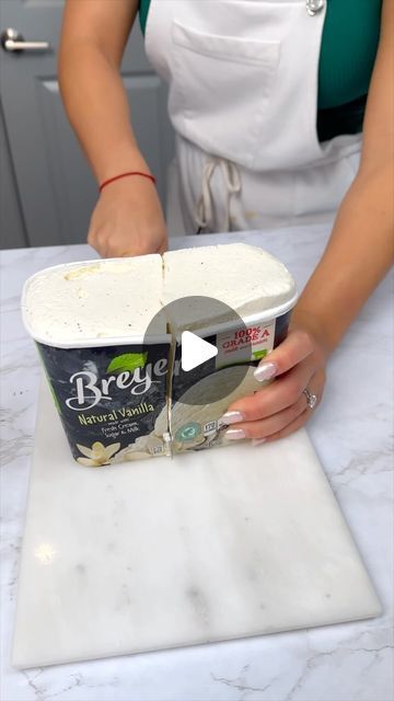 CIRQNAMICS on Instagram: "How did I not think about this before!?😱 #icecream #cake #baking #dessert" Favorite Desserts For A Crowd, Dessert Hacks Easy, Simple Desserts To Make At Home, Non Cake Birthday Ideas, Dessert Cooking Videos, Videos Of Recipes, How To Make Ice Cream Cake, Cake Walk Cakes Ideas, Easy Desserts Videos