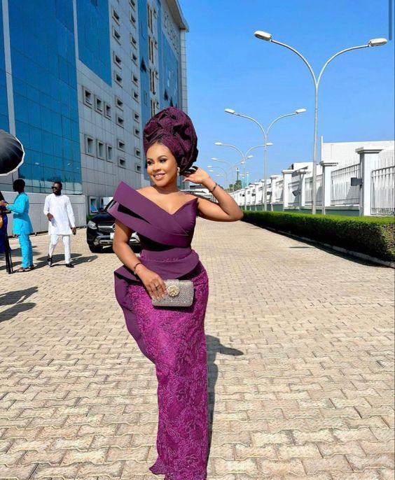 Unveiling The Alluring Lace Gown Styles. - Gist94 Asoebi Styles 2023, Trending Asoebi Styles, African Maxi Dress Ankara, Lace Styles For Wedding, Aso Ebi Lace, Aso Ebi Lace Styles, Ankara Dress Designs, Nigerian Lace Styles Dress, Evening Dress Patterns