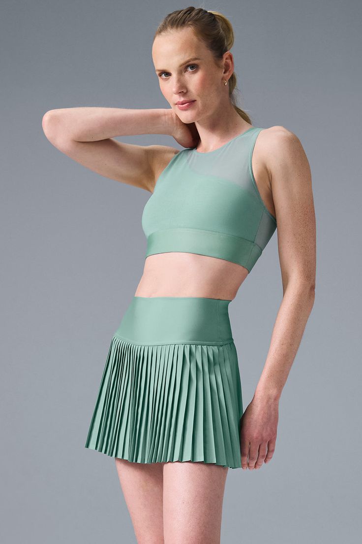 Chic and understated, consider the Coastline Bra a new staple in your spring-summer workout rotation. Made from our favorite Airlift fabric (it’s stretchy, sculpting, and sleek) this bra has an asymmetric design plus a mesh front and back. And since the fit is lightly supportive, it’s ideal for low-impact workouts or even wearing as a top. Motivation Running, Tennis Photography, Activewear Trends, Tennis Skirt Outfit, Summer Workout, Tank Top Bras, Yule Decorations, Womens Capris, Running Motivation