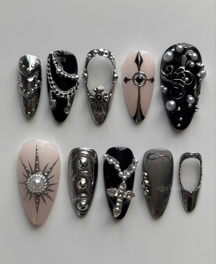 Kpop Nail Art, Nail Art Dark, Ongles Goth, Ongles Design, Y2k 3d, Acrylic Nails Ideas, Punk Nails, Gothic Nails, Goth Nails