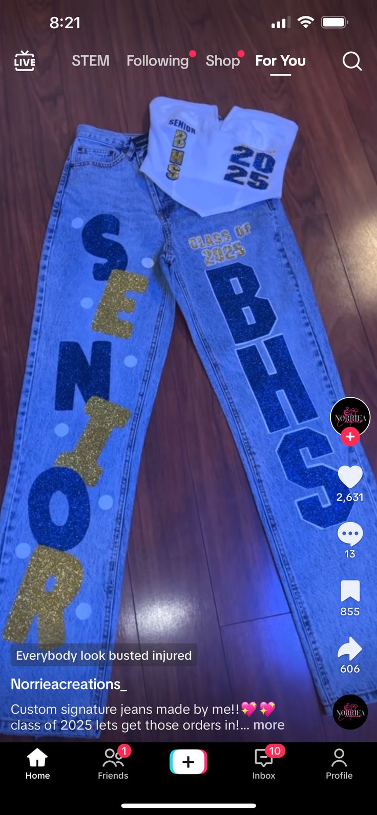 Blue And Yellow Senior Jeans, Blue And Gold Senior Jeans, Senior Jeans Blue And Gold, Homecoming Pants Ideas Freshman, Blue And Gold Outfits School Spirit, Senior Jeans Painted 2025, Hoco Jeans Painted, Senior Jeans, Senior Painted Jeans