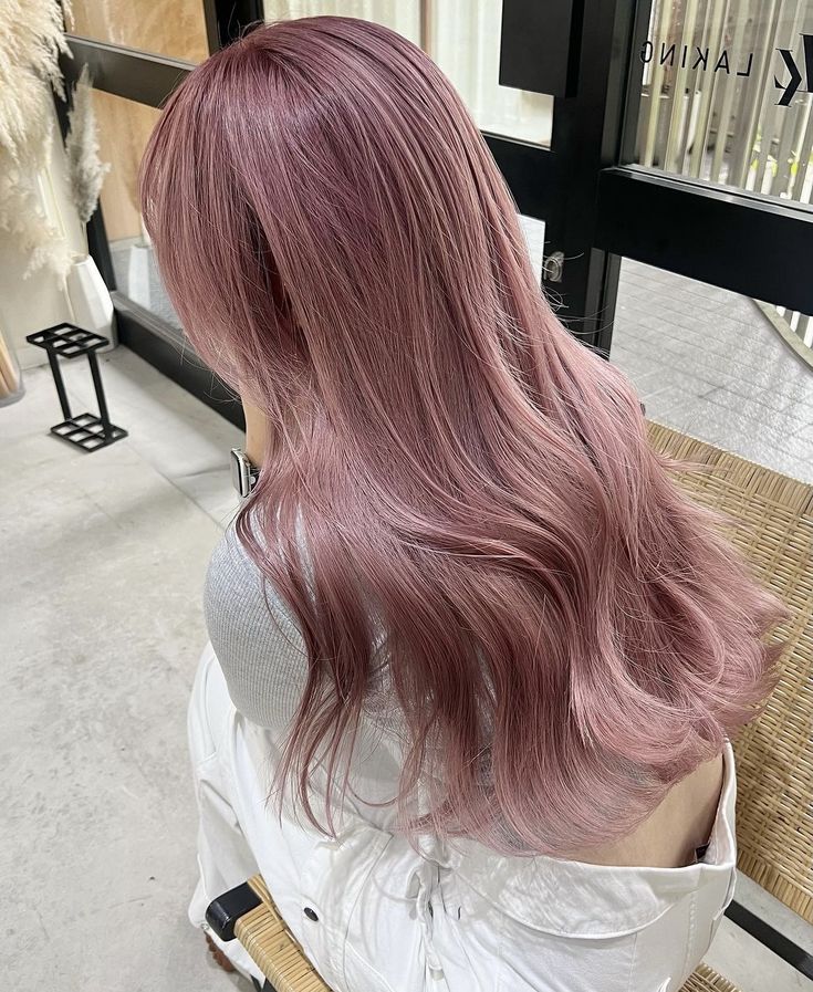 Ash Brown Hair With Pink Highlights, Outfit For Pink Hair, Ash Rose Hair, Pink Lilac Hair, Rosy Pink Hair, Rose Gold Hair Asian, Mauve Blonde Hair, Brown Lilac Hair, Light Plum Hair